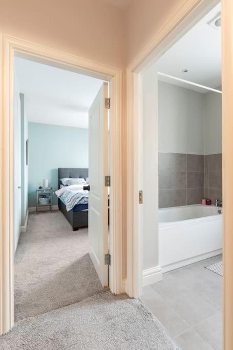 Ferienwohnung Dublin Jacuzzi Escape Exterior foto